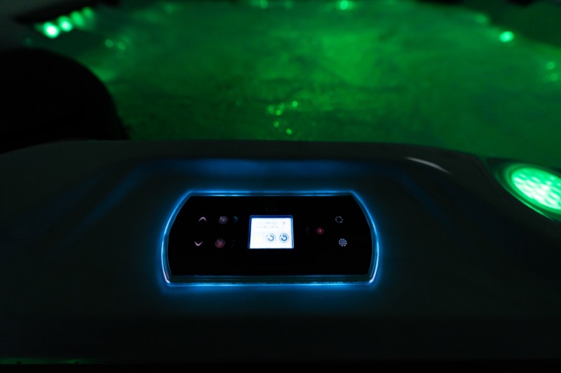 OR5723 - 5 Person Hot Tub