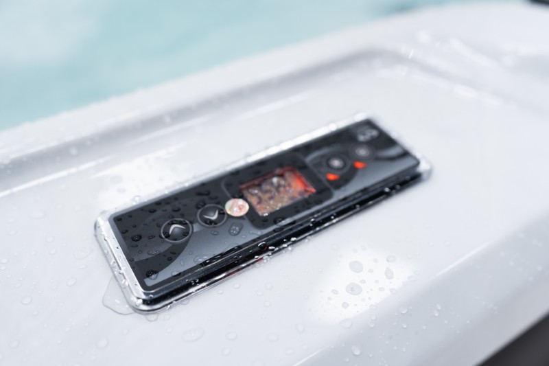 OR2612 - 3 Person Plug & Play