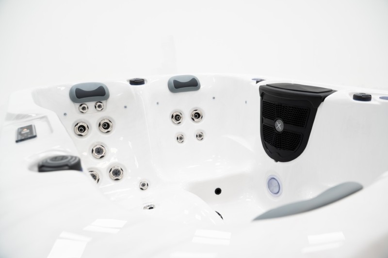 OR2612 - 3 Person Plug & Play